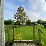 Gastenverblijf Op Rustige Camping In Zeeland